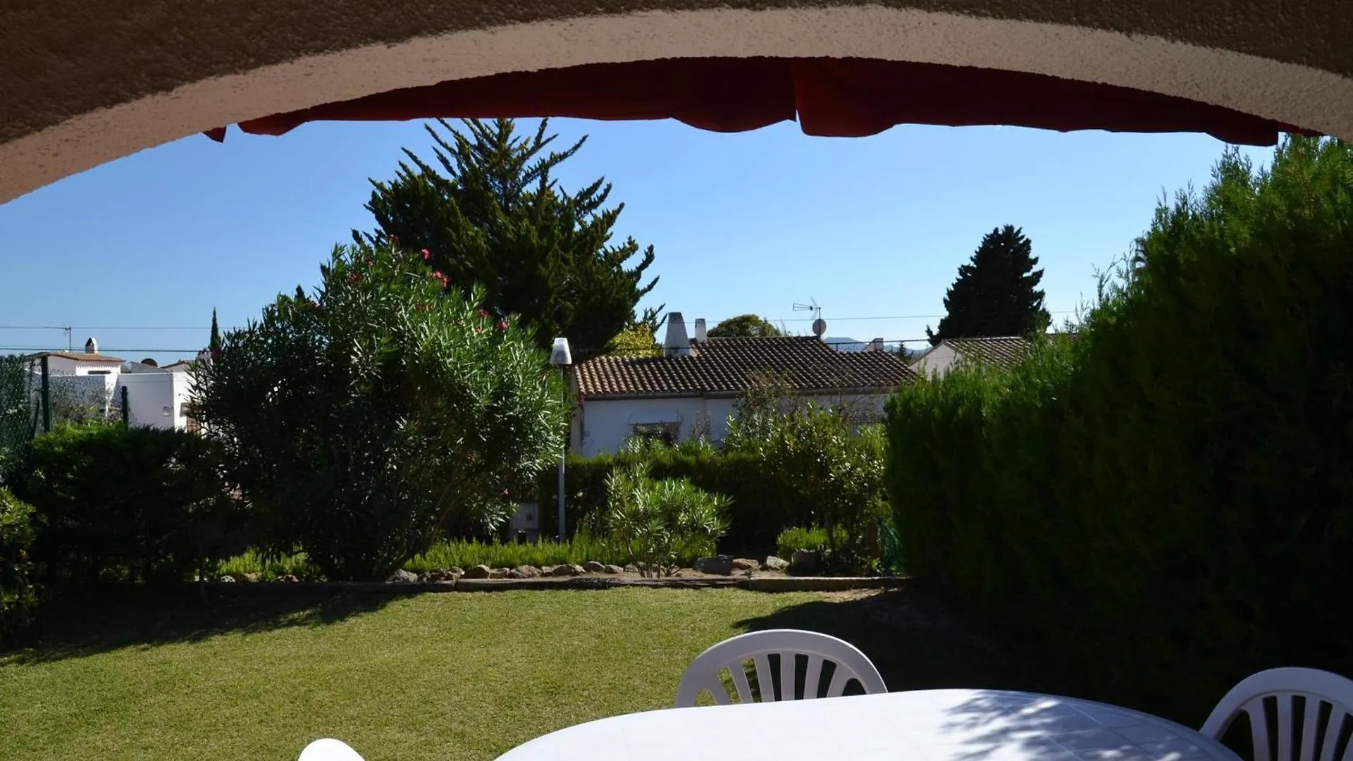 Willa Casa Con Jardin, Piscina Y Terraza A 3 Km De La Playa De L'Estartit - Es-323-1 0*,  Hiszpania