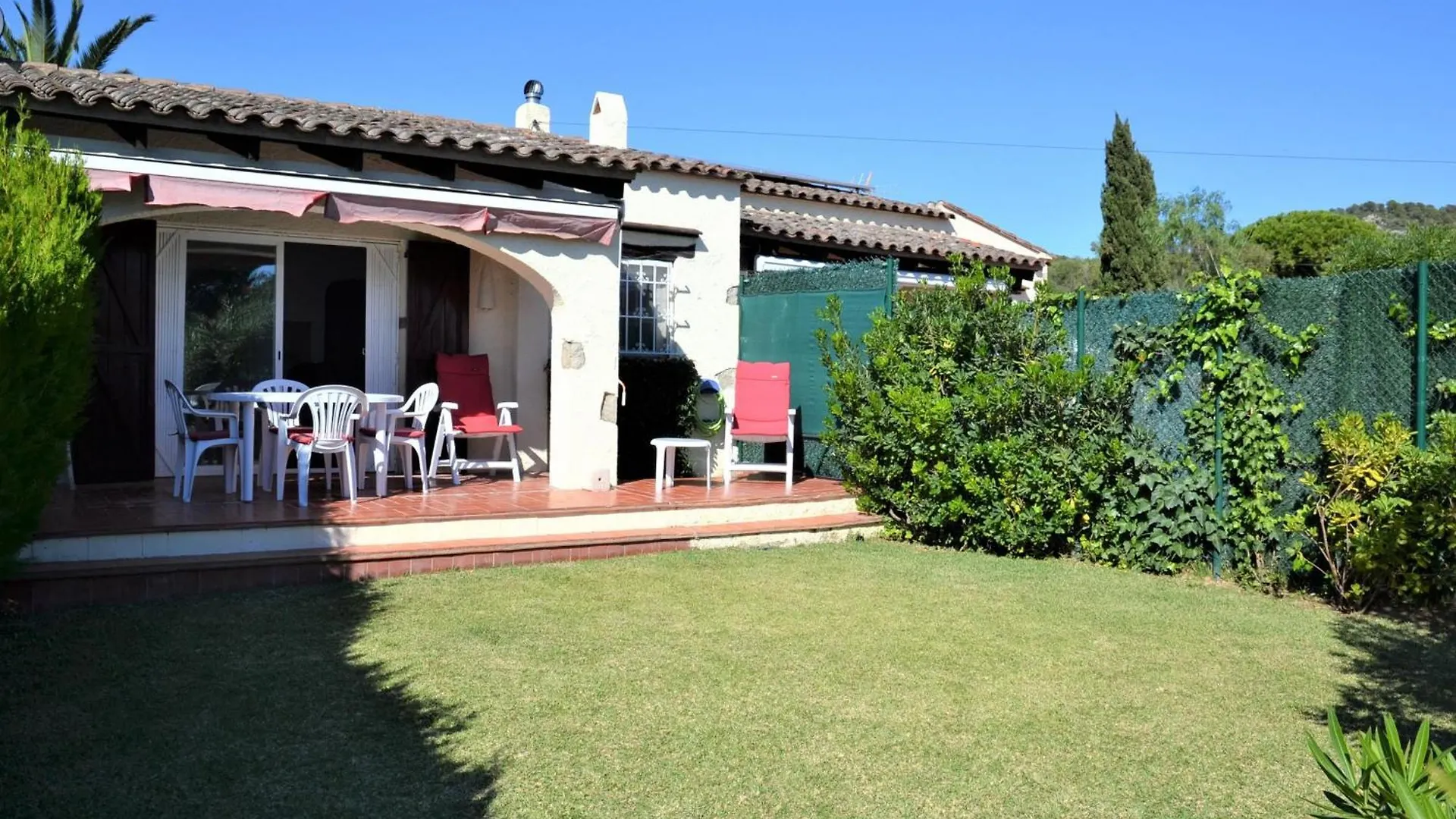 Willa Casa Con Jardin, Piscina Y Terraza A 3 Km De La Playa De L'Estartit - Es-323-1 0*,  Hiszpania